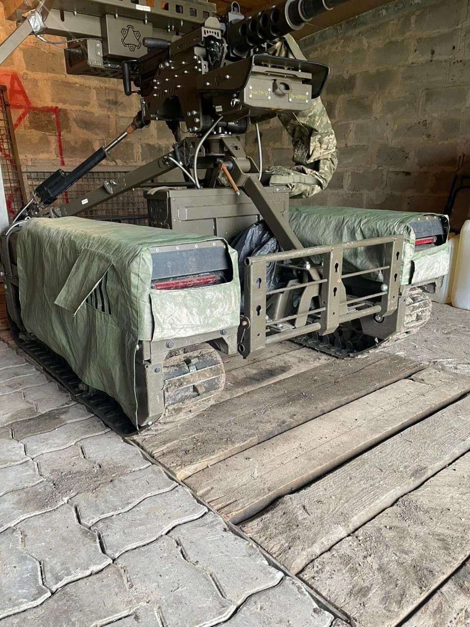 Антитепловізійний чохол на наземний дрон НРК "Колдфорест" Антитепловізійний чохол на наземний дрон НРК "Колдфорест"